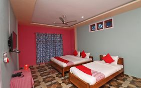 Oyo 30340 Hotel Sweet Home